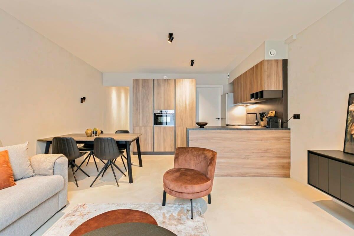 Huswell - Unique Apartment In The City-Center Of Knokke Buitenkant foto